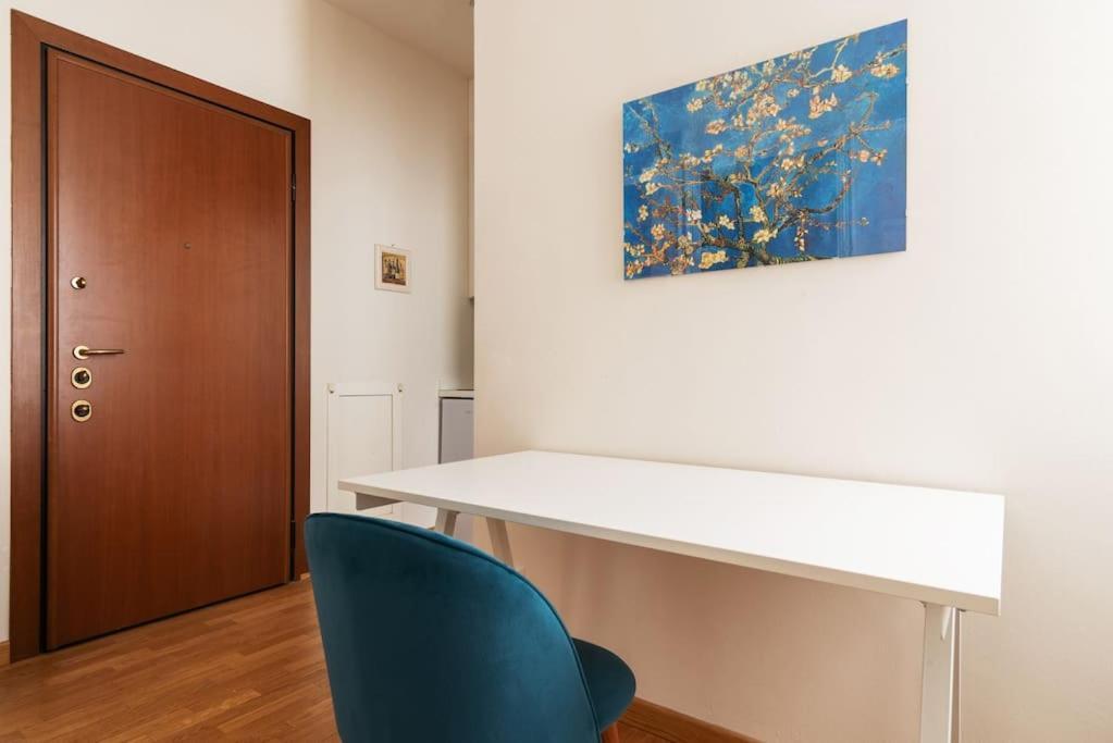Studio Apartment Brera Милан Экстерьер фото