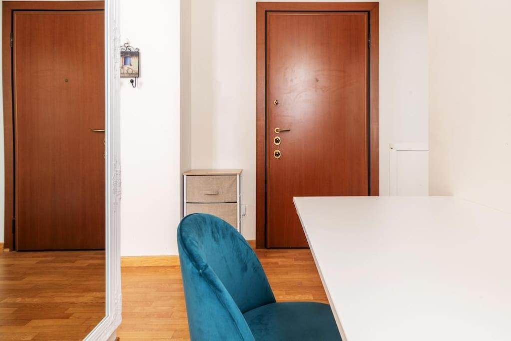 Studio Apartment Brera Милан Экстерьер фото