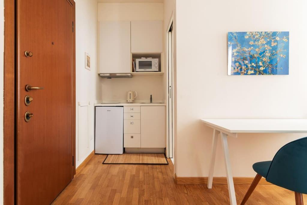 Studio Apartment Brera Милан Экстерьер фото